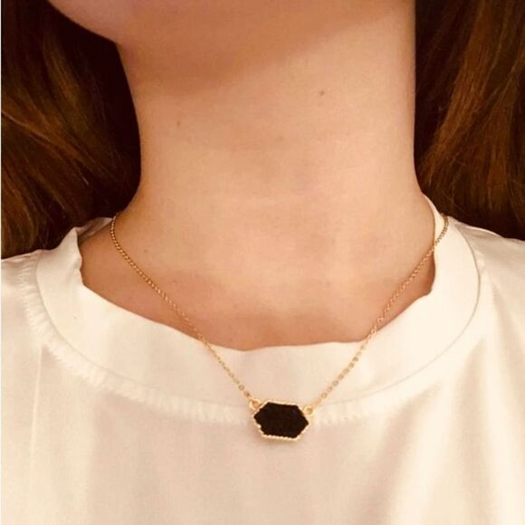 ✨ 🆕 ✨ Elegant Druzy Geometric Charm Necklace & Drop Earrings✨ - Picture 3 of 11